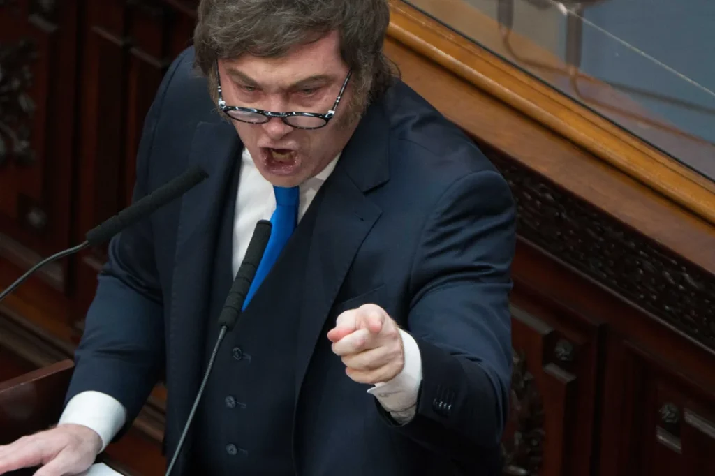 “Cristina Kirchner va a seguir presa porque es una chorra”, aseguró Milei milei discurso