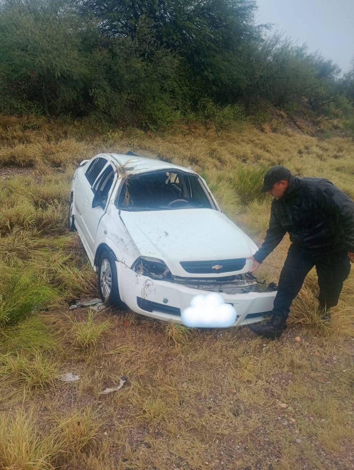 Vuelco en Ruta 27: Un policía se durmió al volante y un menor resultó herido 660765471 1558364759628062 3335851804920581689 n