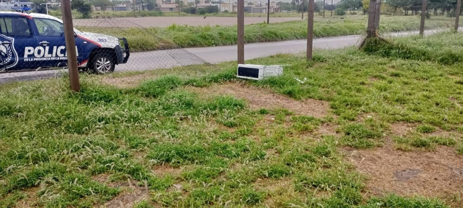 Padres del Colegio N° 18 se autoconvocan ante reiterados hechos de inseguridad 663338675 1245218804450166 6485958064309543862 n