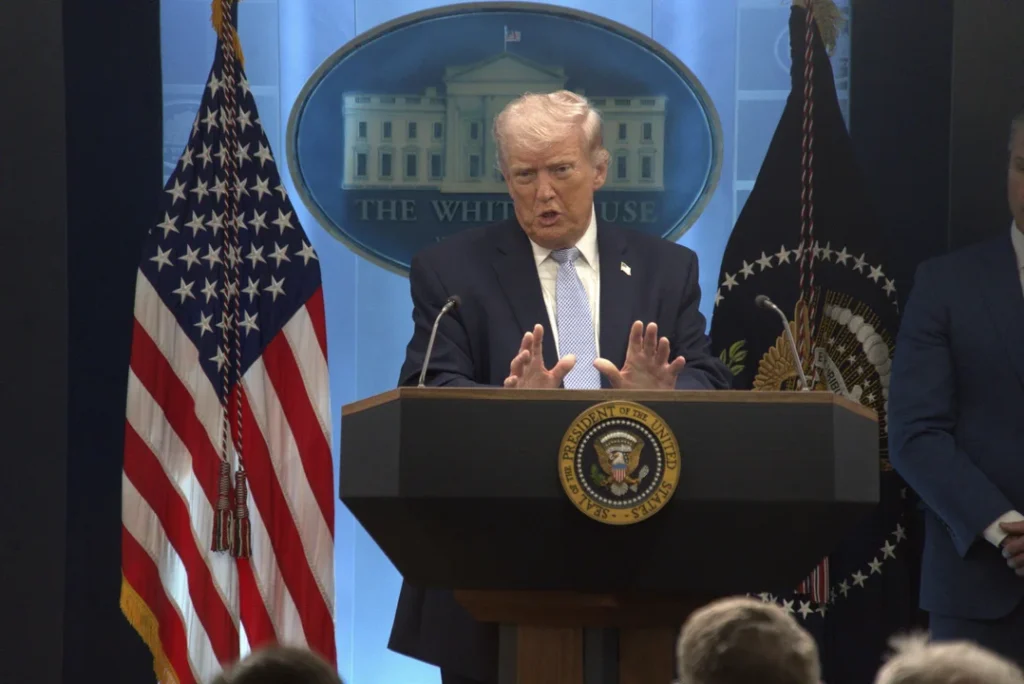 Trump anunció el inicio del proceso para despejar el estrecho de Ormuz IMG 0446