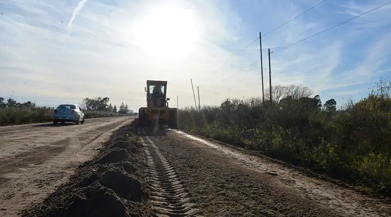 Andalor: «La provincia continúa la obra pública con fondos propios pese al desfinanciamiento nacional» Mantenimiento Av. La Rioja1 scaled 1