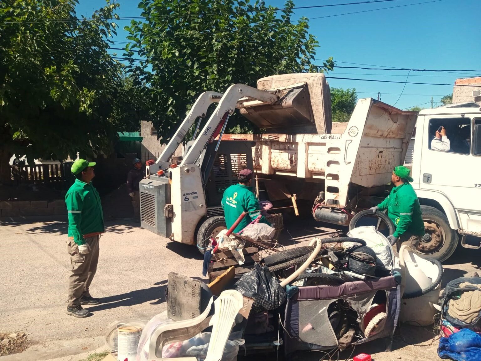 La Rioja intensificó los operativos del programa Manzanas Saludables con fuerte presencia territorial WhatsApp Image 2026 04 06 at 11.34.04 AM