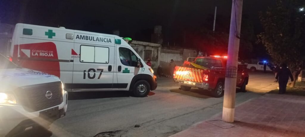 Choque frontal de motocicletas en Capital dejó como saldo dos personas hospitalizadas WhatsApp Image 2026 04 10 at 7.56.37 AM