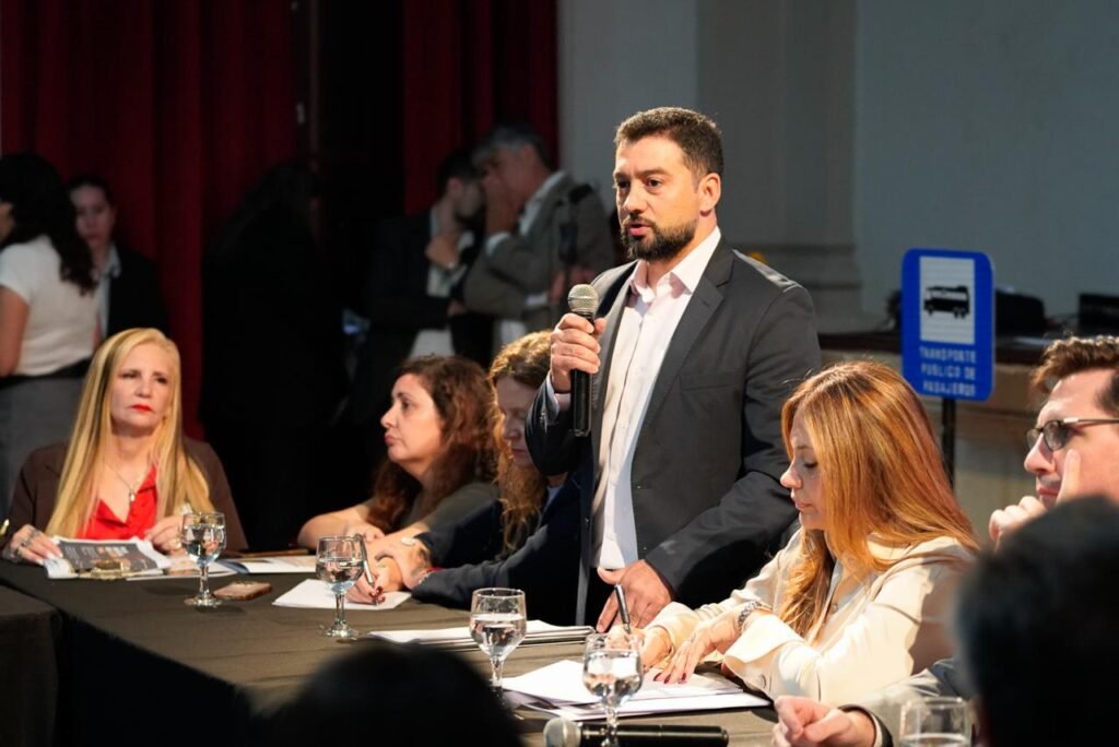 La Provincia continúa trabajando en el fortalecimiento de la seguridad vial con un plan integral WhatsApp Image 2026 04 16 at 5.13.28 PM