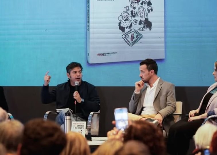 Kicillof en la Feria del Libro: «Si Keynes viera lo que pasa en la Argentina, se vuelve a morir» IMG 1422