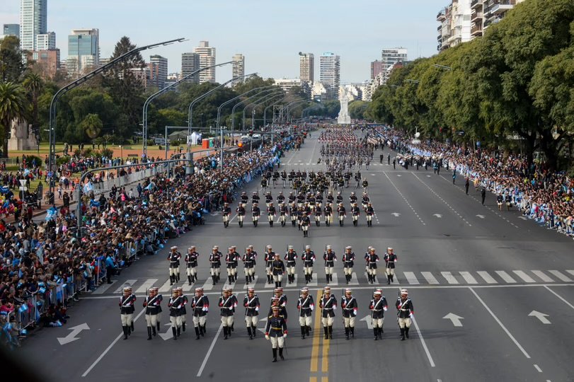 El Gobierno evalúa suspender el desfile militar del 9 de Julio en medio del ajuste en Defensa IMG 2268