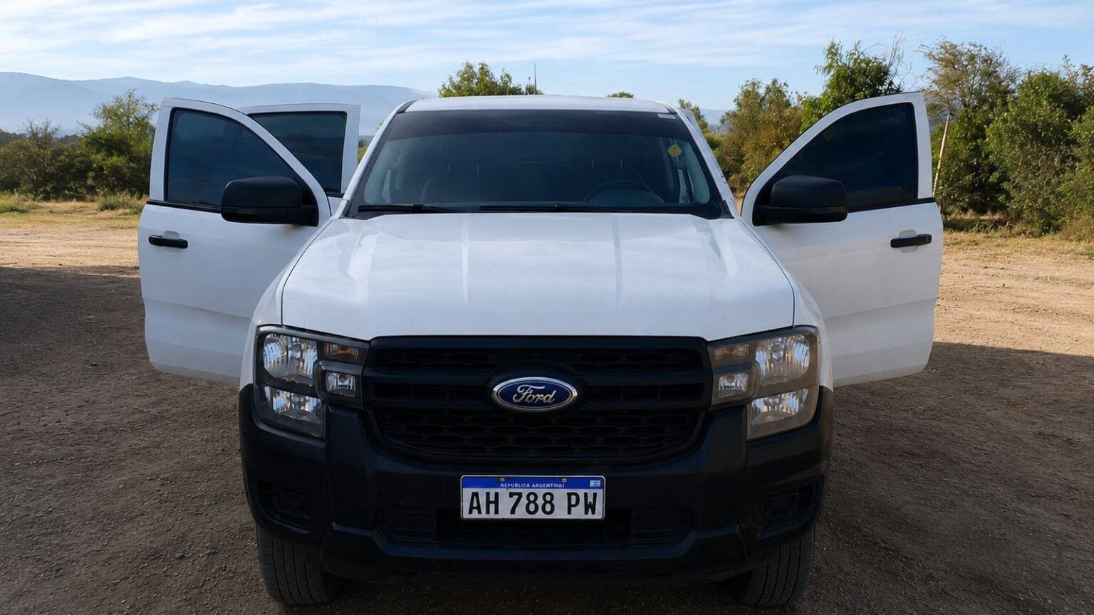 Nonogasta: secuestran una camioneta Ford Ranger con pedido judicial WhatsApp Image 2026 05 26 at 12.22.38 PM