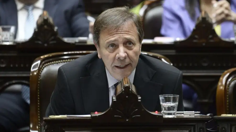 Oscar Zago rompió el silencio, apuntó contra Adorni y confirmó su alianza con Rodríguez Larreta Zago