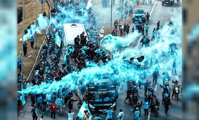 Belgrano celebró su título con una histórica caravana por la Circunvalación belgrano