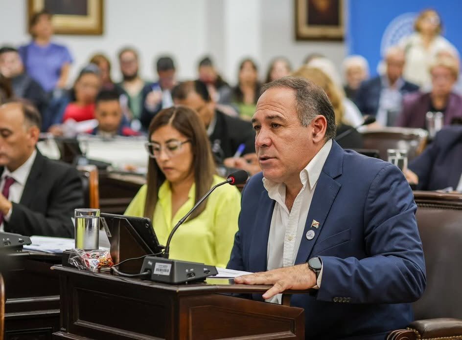 Pérez apuntó contra Nación porque «el ajuste y la discriminación ponen en riesgo la salud pública» 671099755 17883886689510475 7405803015639502925 n