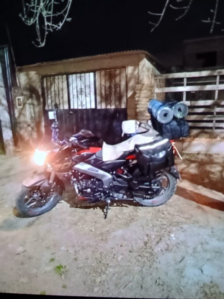 Desaparecidos: Buscan intensamente a una pareja que viajaba en moto hacia Mendoza 1 WhatsApp Image 2026 06 03 at 11.52.23 AM