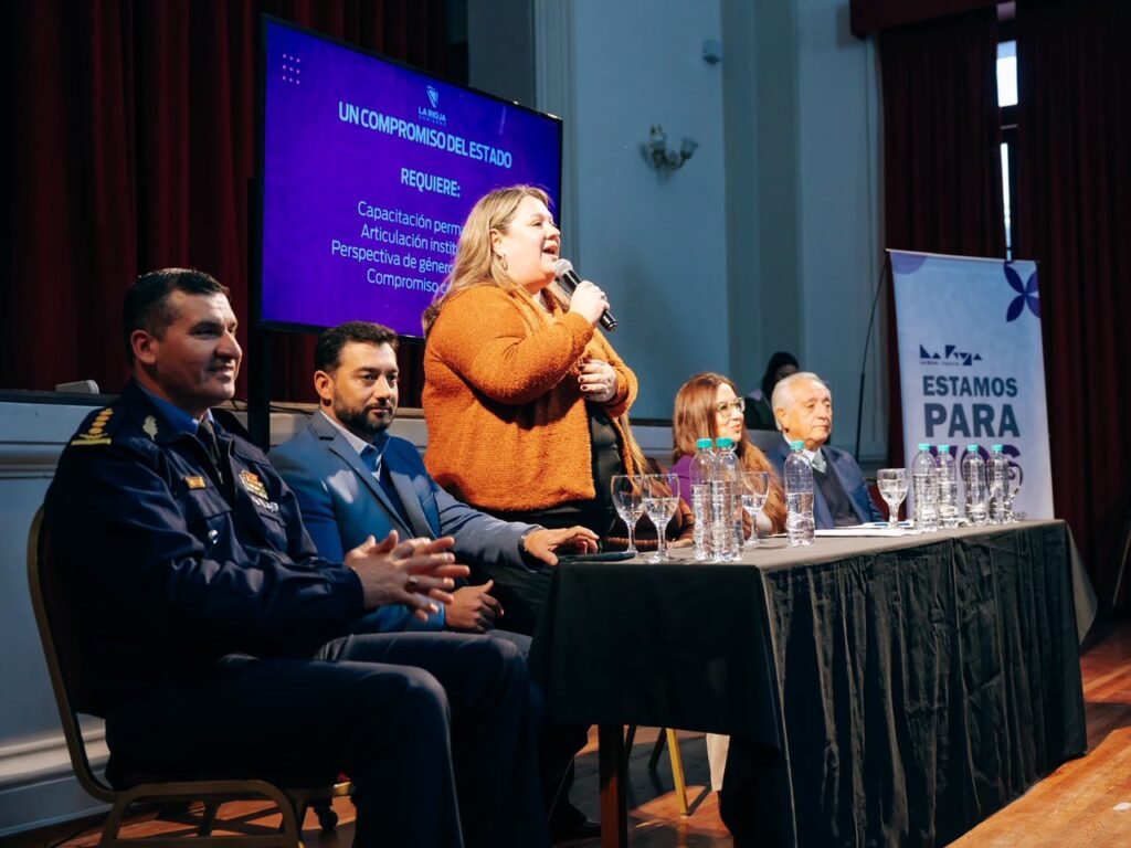 La Rioja presentó un protocolo único para mejorar la intervención estatal ante situaciones de violencia por razones de género WhatsApp Image 2026 06 03 at 3.42.35 PM