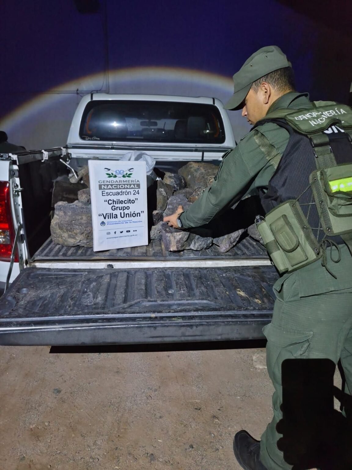 Gendarmería incautó más de 130 minerales y un arma de fuego en operativos viales WhatsApp Image 2026 06 03 at 7.22.57 AM