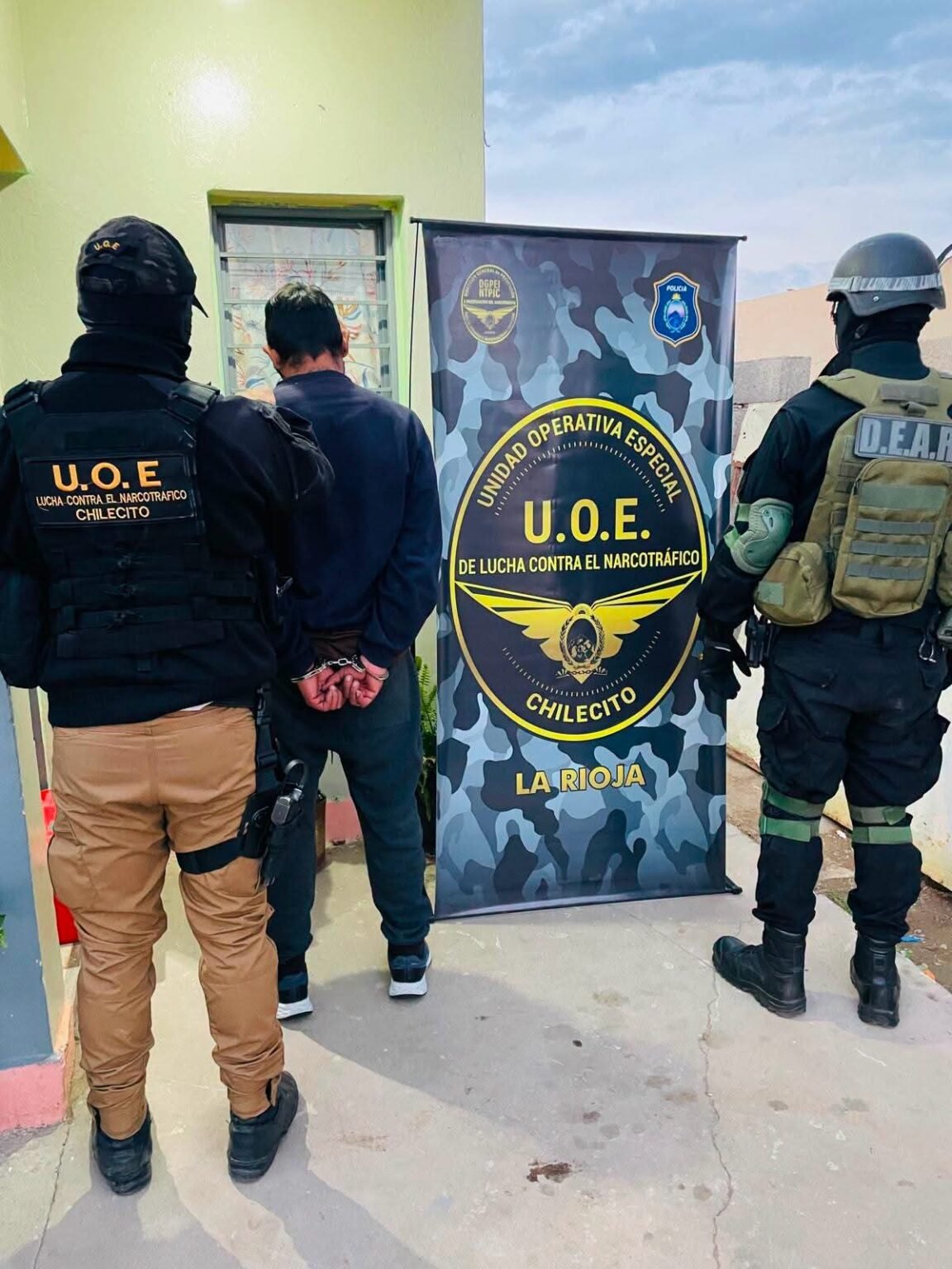 Chilecito: detuvieron a un hombre, secuestraron droga, armas y vehículos WhatsApp Image 2026 06 18 at 9.29.45 PM