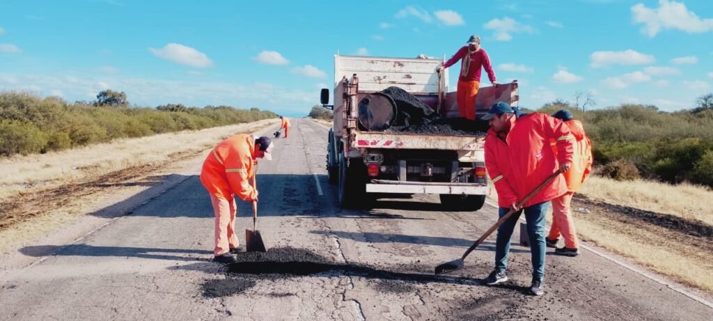 Vialidad Provincial consolida tareas de mantenimiento y recuperación vial en toda La Rioja ab62d1f0 bf11 427f 80c8 eca38628fba1