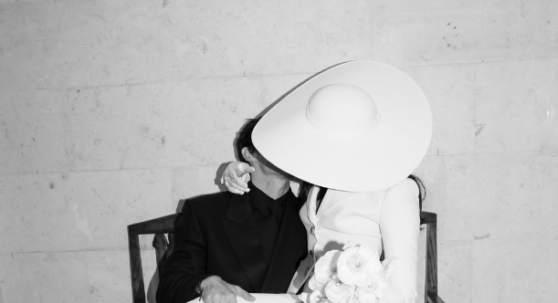 Dua Lipa compartió fotos inéditas de su boda con Callum Turner dua lipa
