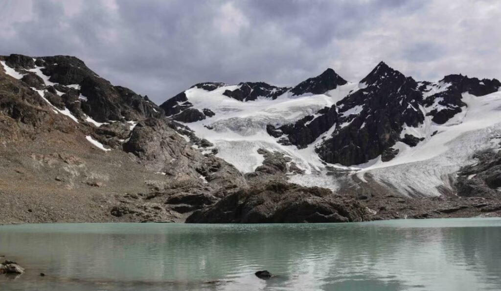 Tragedia en el Sur argentino: murieron un guía de montaña y una turista uruguaya montana Captura de pantalla 2026 06 02 211205 6a1f7189208ae