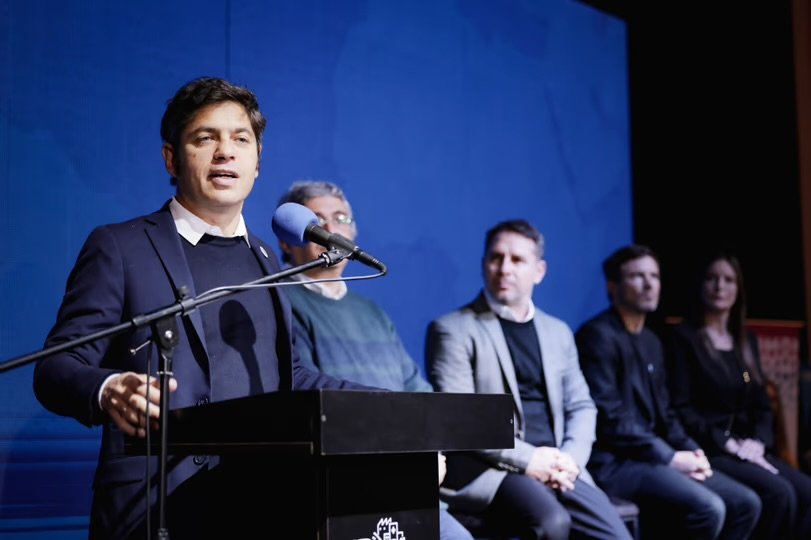 Kicillof: «Desde que asumió Milei, todos los sectores viven una catástrofe de magnitud histórica” IMG 3406