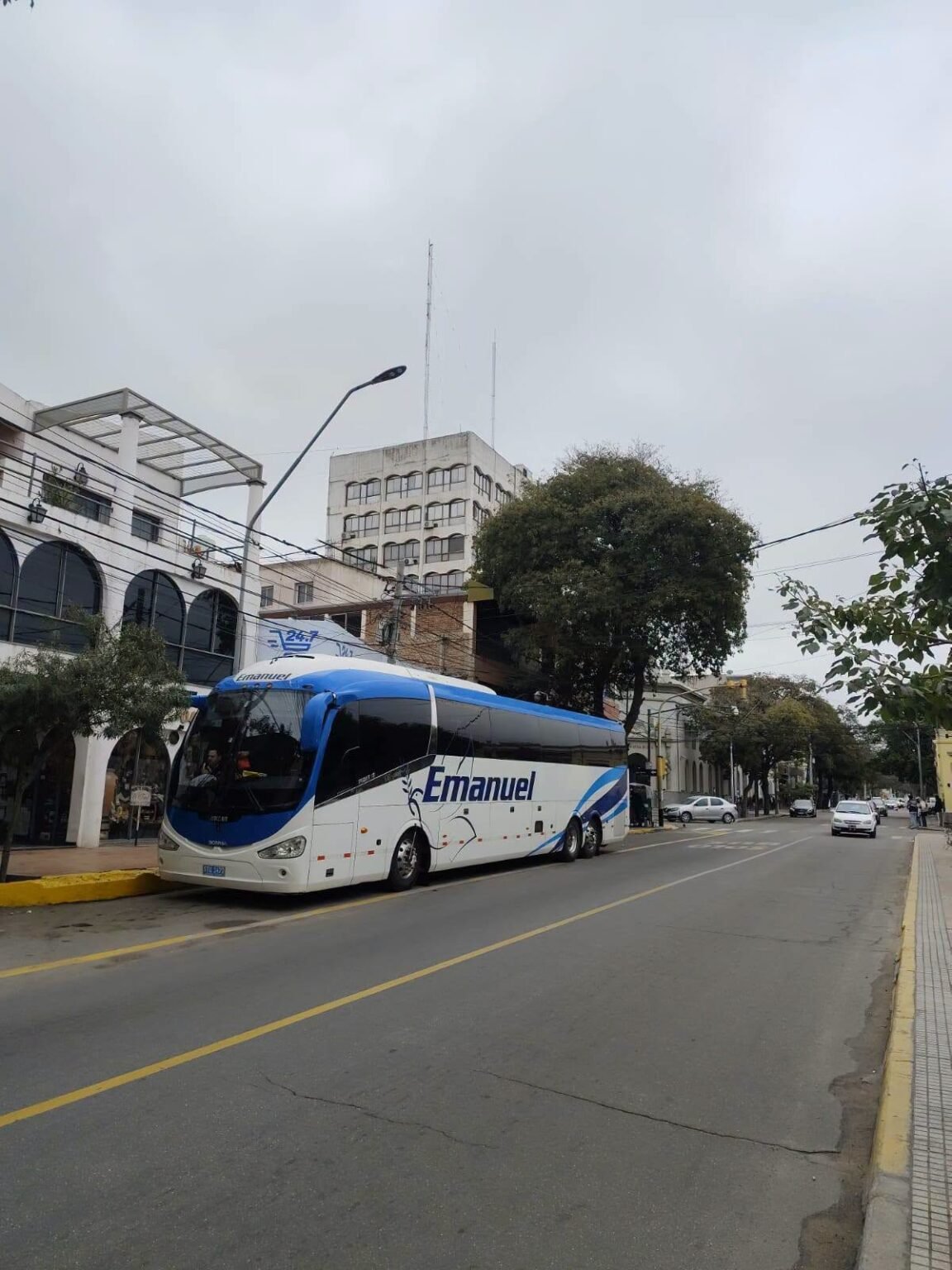 Nueva dársena exclusiva para el estacionamiento de buses turísticos en el microcentro WhatsApp Image 2026 07 23 at 9.50.28 AM