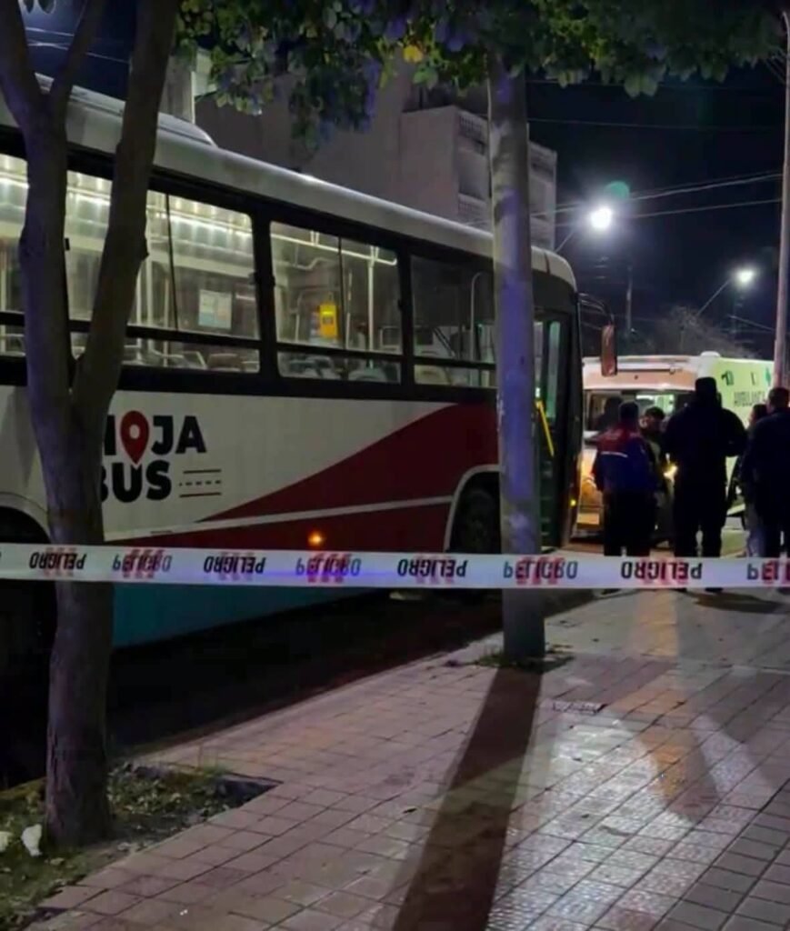 Conmoción en La Rioja por el fallecimiento de un pasajero en una unidad de Rioja Bus WhatsApp Image 2026 07 25 at 10.34.01 AM
