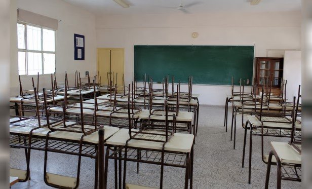 CTERA confirmó un paro docente para el lunes 3 de agosto aula vacia 6a6c64da0e0f3