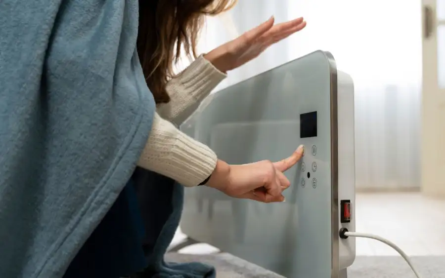 Bajas temperaturas: recomiendan revisar las instalaciones eléctricas y elegir equipos eficientes para calefaccionar el hogar calefactores en invierno 2035495