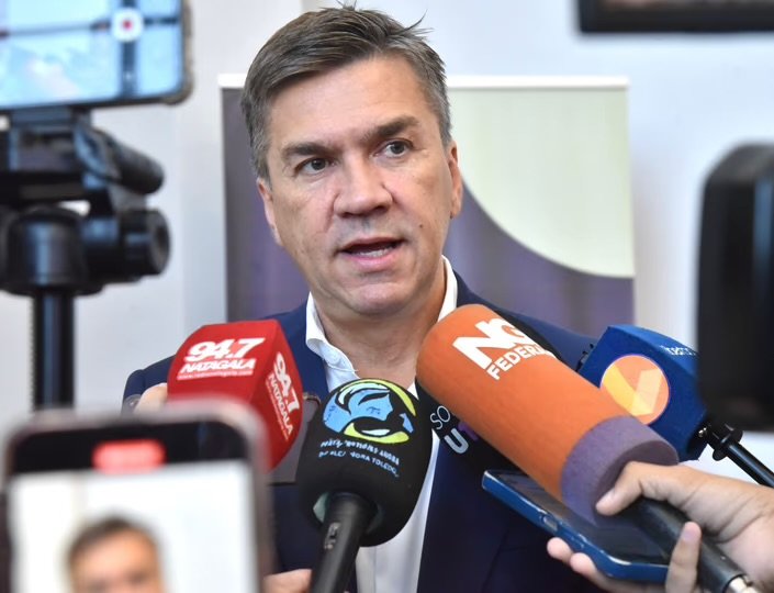 Denuncian que Zdero gastó más de $36.000 millones en publicidad oficial IMG 4390