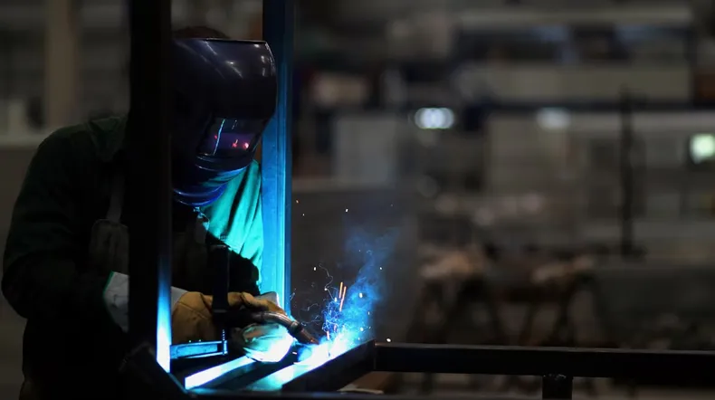 La industria rebotó en junio, pero acumula una caída del 2,2% en el semestre IMG 4603