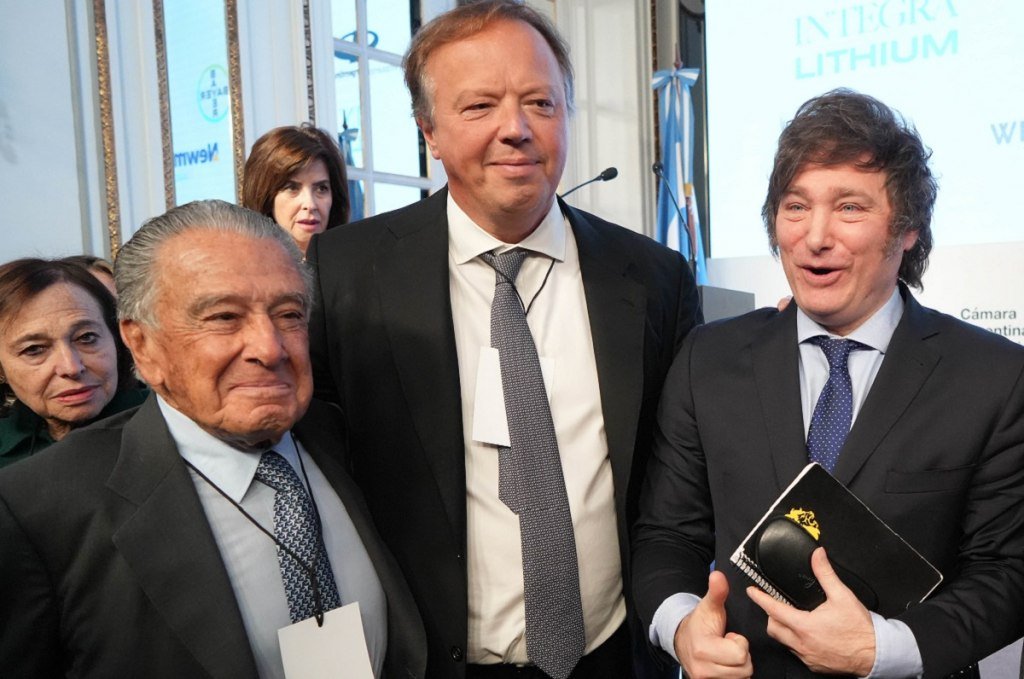 Concesión de Aeropuertos: Javier Milei debe resolver un conflicto con Eduardo Eurnekian IMG 4614