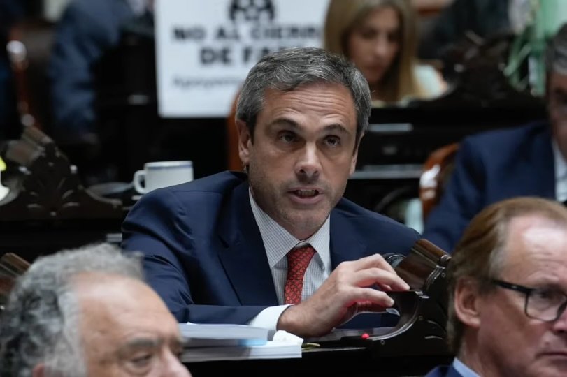Guillermo Michel afirmó que el superávit fiscal es artificial y criticó el rumbo económico IMG 5374
