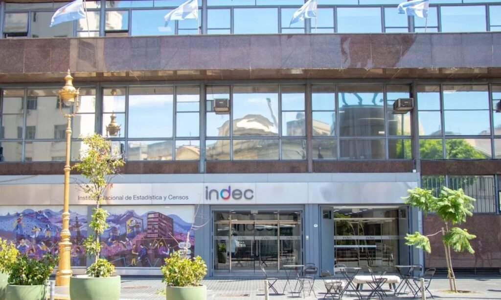 La inflación de julio fue del 2,1 por ciento y acumuló 33,8 por ciento en doce meses INDEC edificio foto 6a7e1fbf7f87b
