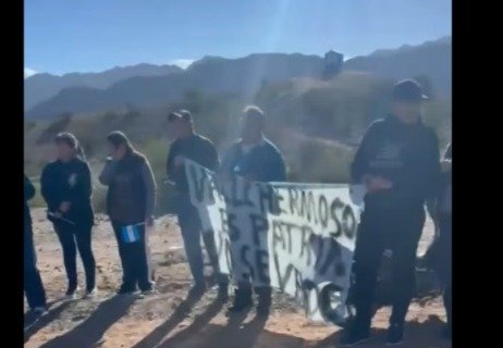 Conflicto en Valle Hermoso: Defienden la posesión de tierras y rechazan leyes de venta del patrimonio nacional WhatsApp Image 2026 08 04 at 8.46.59 PM