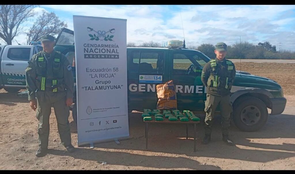 Secuestraron droga y armas como resultado de múltiples operativos en La Rioja WhatsApp Image 2026 08 17 at 7.40.36 AM