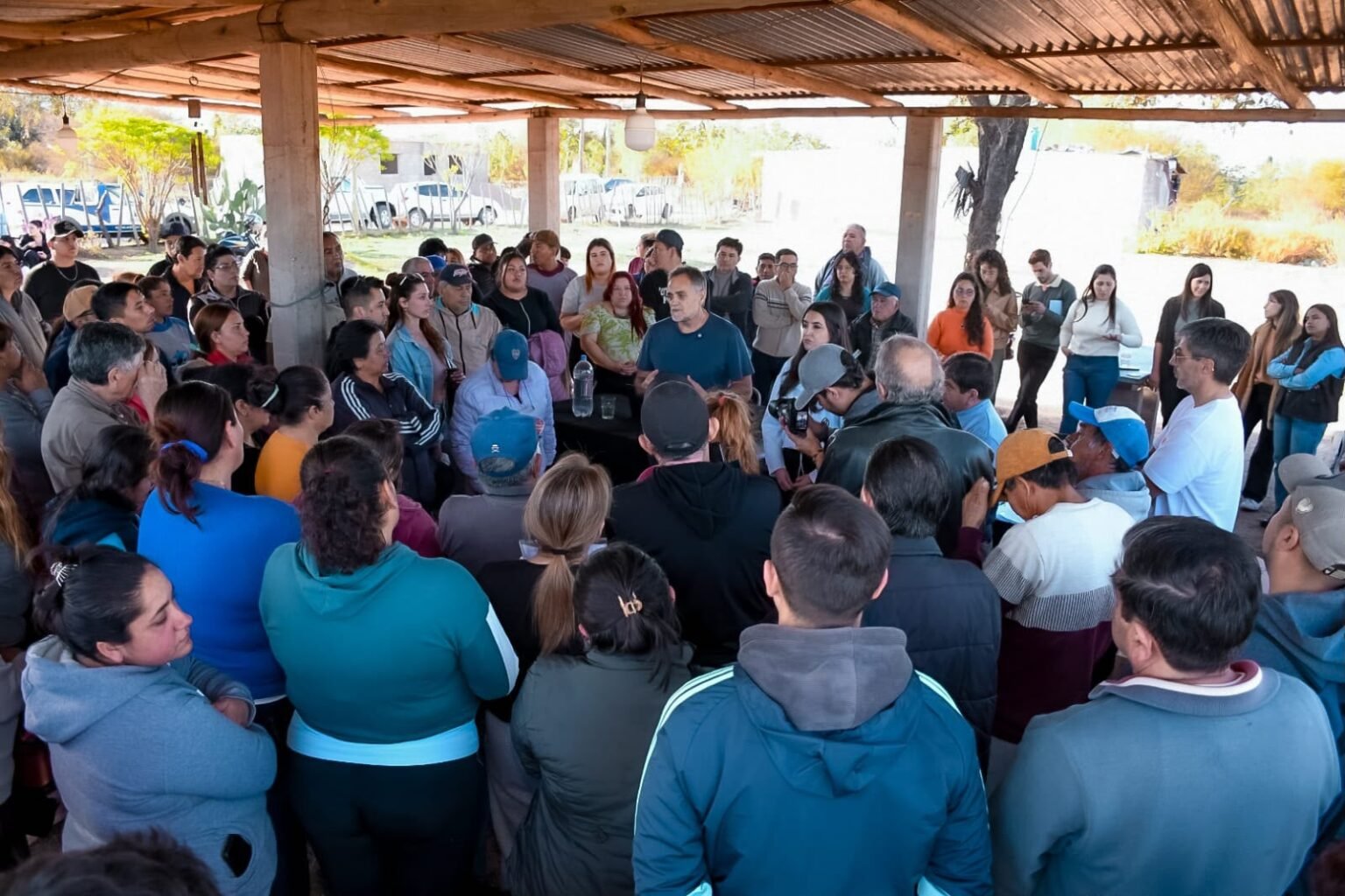 Más de 100 familias de la zona Este avanzan hacia el título de propiedad de sus hogares WhatsApp Image 2026 08 21 at 8.18.06 AM