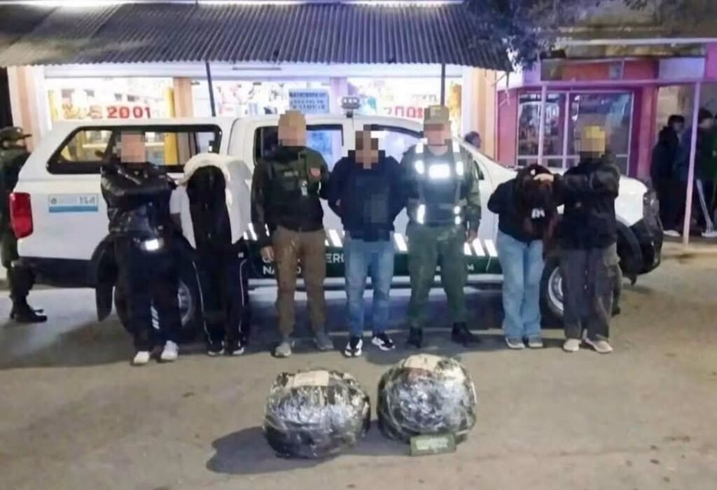 Secuestraron más de 17 kilos de marihuana en un operativo conjunto entre La Rioja, Catamarca y Tucumán WhatsApp Image 2026 08 24 at 7.23.45 PM