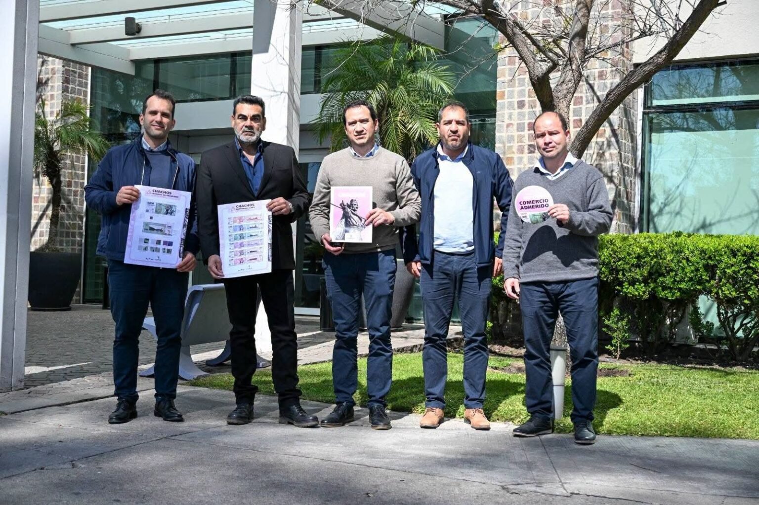 Los Chachos amplían su alcance: el Grupo Dinosaurio de Córdoba volverá a aceptar los bonos riojanos WhatsApp Image 2026 08 26 at 12.00.10 PM