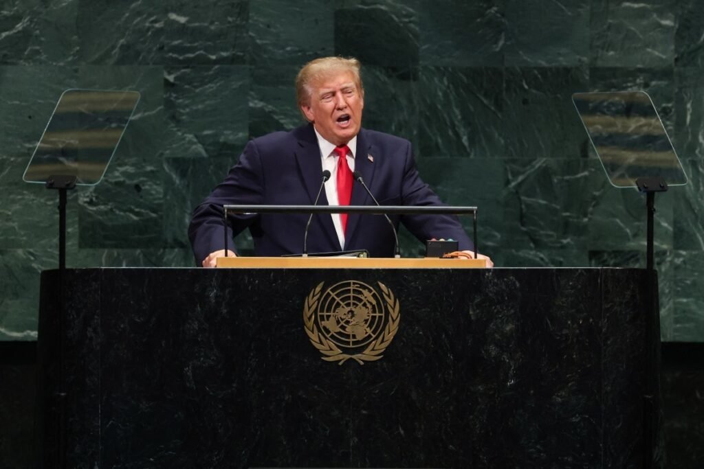 Trump amenazó con «el infierno» a Irán en la ONU y recordó su «poderío militar» a América Latina AFP 20260922 C8ZZ8UU v1 MidRes DonaldTrumpSSpeechBeforeUnGeneralAssembly 6ab2cc098e74a