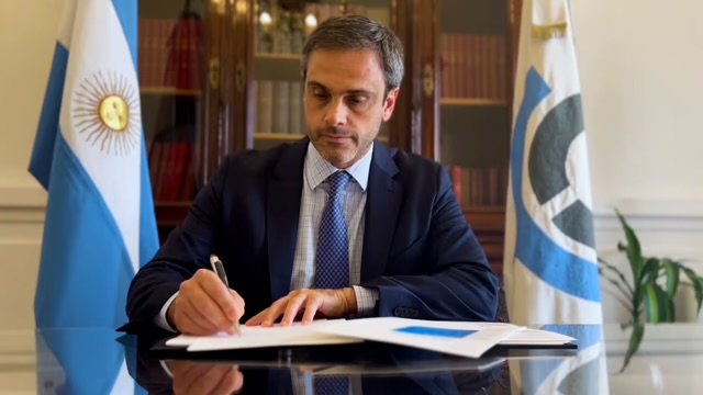 Michel propone dejar sin efecto el convenio que da beneficios fiscales a las empresas inglesas que invierten en Argentina IMG 5662