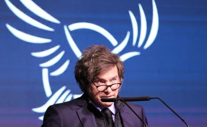 Milei defendió su ofensiva por Malvinas y negó que responda a una estrategia electoral Milei 6aab3a3c15699