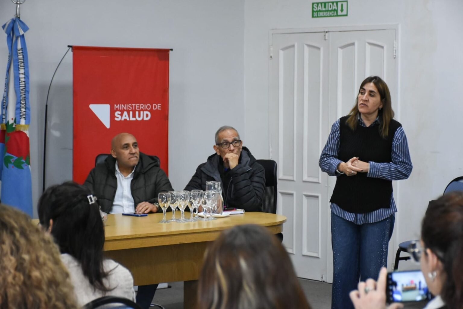 Avanza la reglamentación de los centros de estética en la provincia para garantizar la seguridad de los pacientes WhatsApp Image 2026 09 04 at 10.43.33 AM