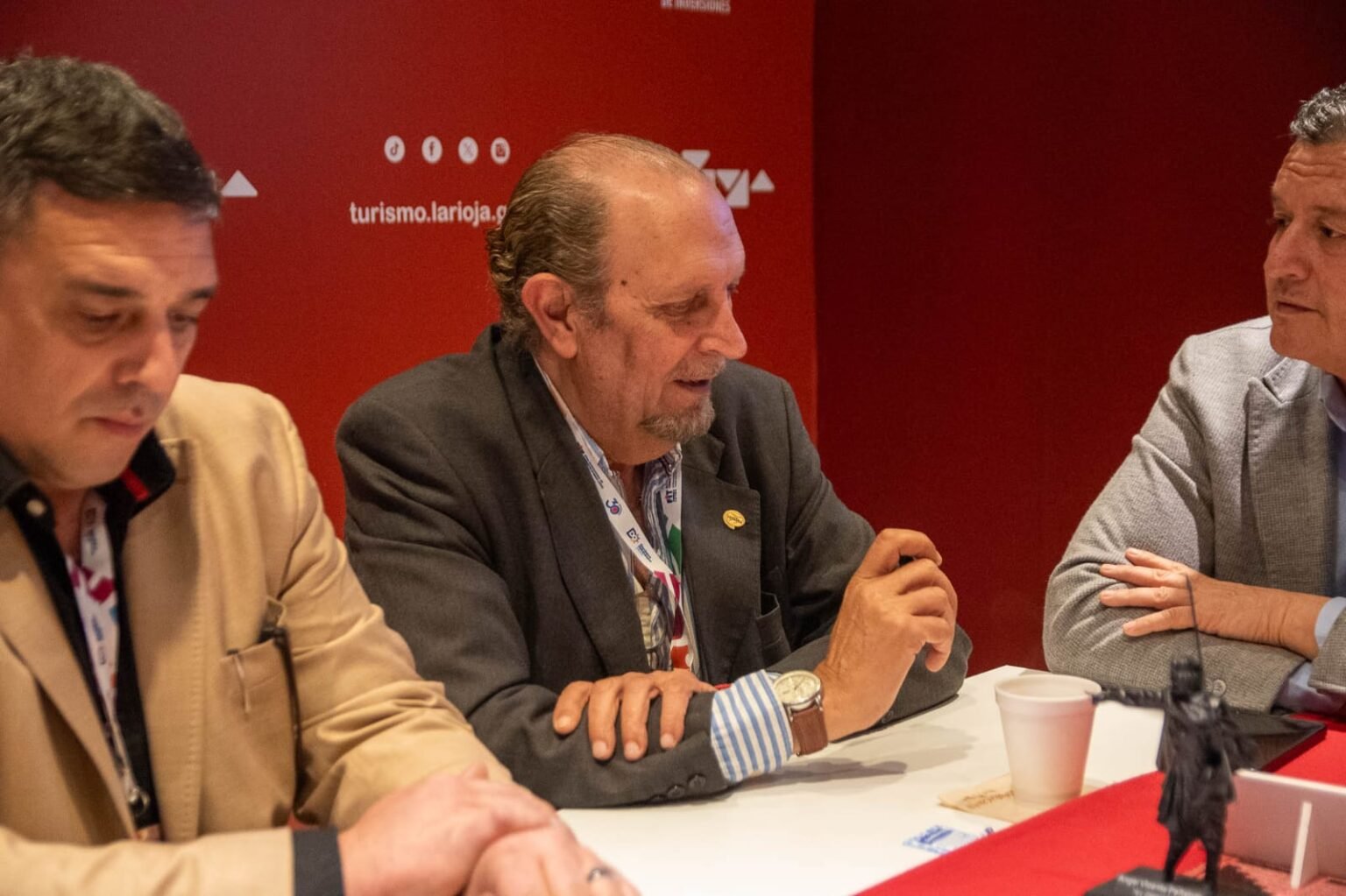 La Provincia acordó con hoteles, gastronómicos y agencias de viajes la promoción y venta turística de la Chaya WhatsApp Image 2026 09 29 at 11.45.31 AM