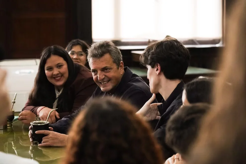 El Frente Renovador reúne a más de 300 dirigentes del NEA y amplía su despliegue federal massa 1