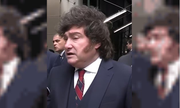 «Las PASO son inmorales»: Milei acusó a Néstor Kirchner de ser “el ladrón” que las inventó milei 6aba25358a6c6