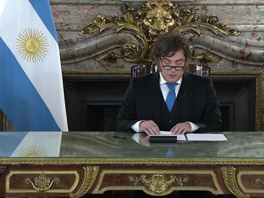 Milei anunció sanciones para empresas que exploten petróleo en las Islas Malvinas milei cadena nacional Captura de pantalla 2026 09 03 211003 6a9a0de63b60f