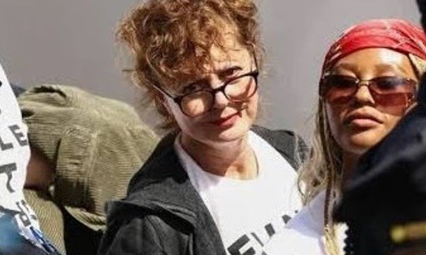 Susan Sarandon fue detenida durante una marcha contra Netanyahu en Nueva York susan sarandon 6ab63a2529152