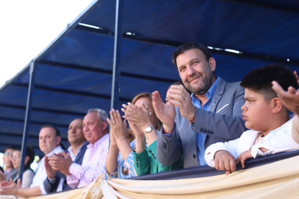Jorge Salomón pidió presencia del interior en 2027 y avisó: «Si me anotan, que sea para gobernador» 549204846 18202775326311751 7609720438342232816 n