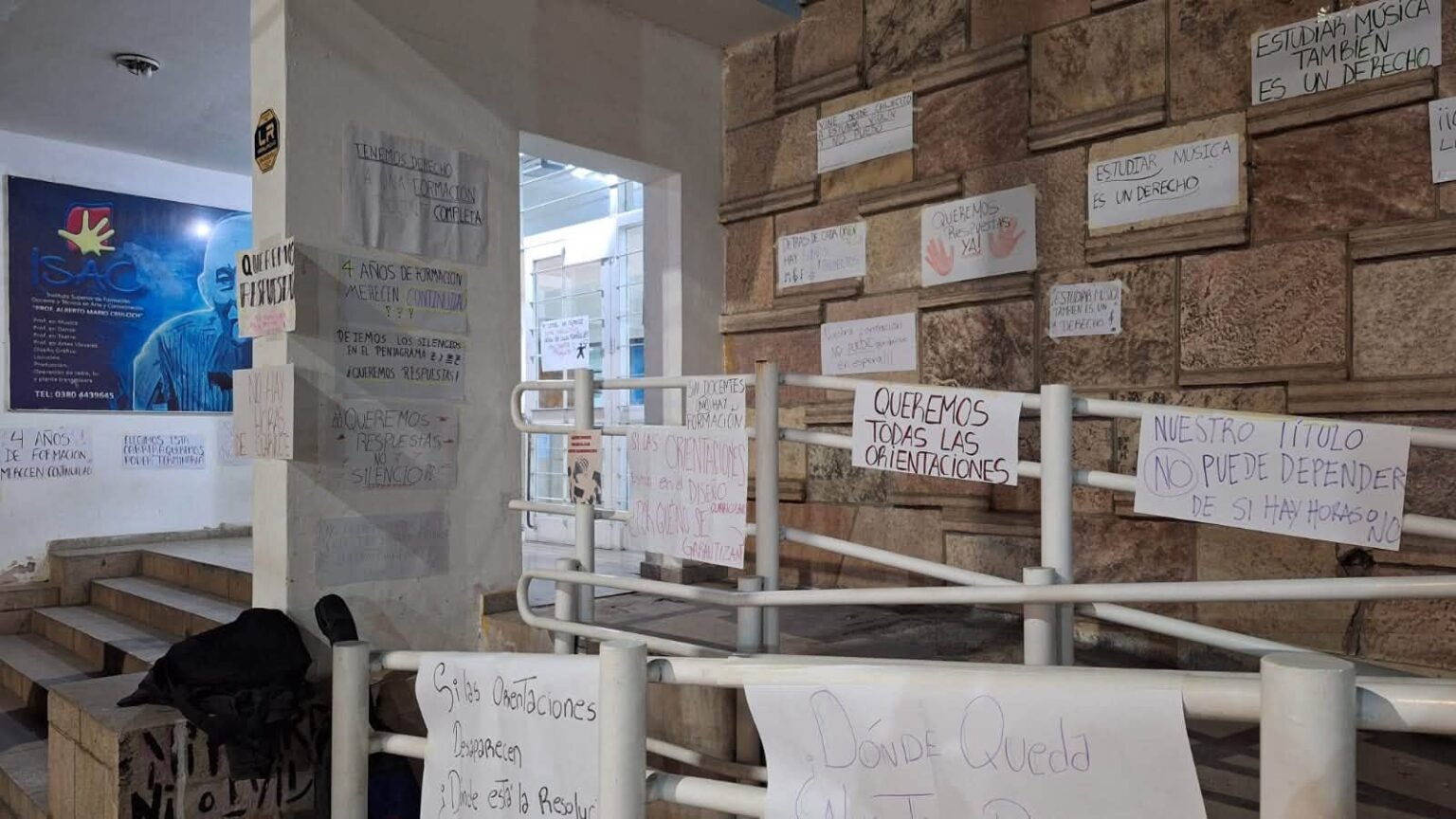Educación Superior: «Ninguna carrera se cierra y se garantiza la continuidad laboral», aseguró el diputado Luis Rojo 787405880 1900812434232257 246224199009733549 n