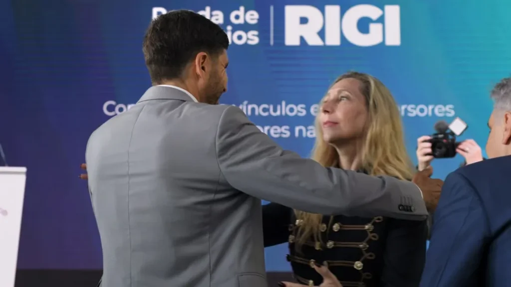 Karina Milei se acerca a los gobernadores y pide integrar a las pymes a la actividad minera e industrial IMG 20261029 WA0061 6ae3a277bc270 1