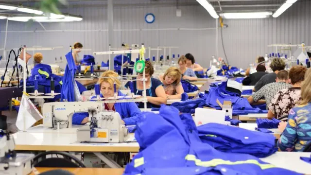 Crisis en la industria textil: la actividad cayó un 20% en 2026 y fabricantes expresaron su indignación IMG 7187