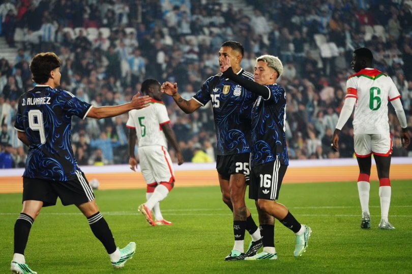 Argentina goleó a Burkina Faso en un partido sin equivalencias IMG 7289